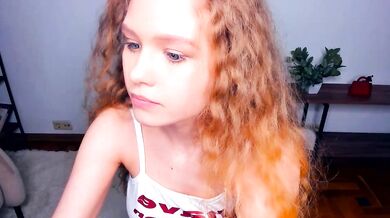 Watch s1ren_s0ng's stunning curves and erotic desires come to life in this steamy video