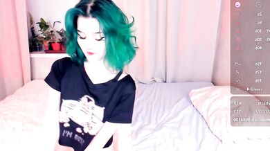 Alicentity's steamy cam show: Sultry Enviable frame Toned beauty talks dirty in frame