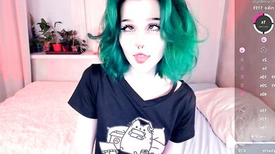 Alicentity's steamy cam show: Sultry Enviable frame Toned beauty talks dirty in frame