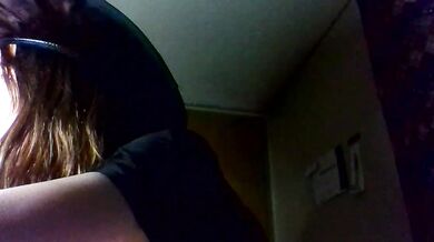 Luscious glutes enchantress gets a closeup view of her gorgeous body and her private parts