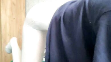 Wonderland_stia's perfect curves and perfect poses get a hot makeover in Sizzling sensations video