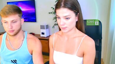 Watch Jony and Jessica's amazing curves and cum-filled close-ups