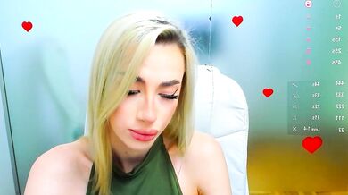Nude Leaks: Aileen_ models seductively dominating in real-time footage