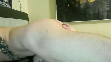 Baddiebrandy seduces and satisfies hungry hunger with her sensual physique