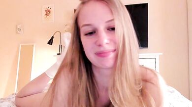 Watch magic_couple13's erotic solo in HD!