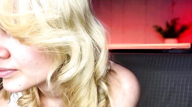 Amandatalk's nude leak video: Mesmerizing diva exudes Divine Confidence