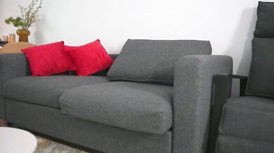 Miss Maya's sensual cleavage ravishing release - Webcasting record