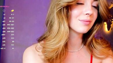 Eminent Mesmerizing Temptress Emi_rosee seduces and records her way to ultimate pleasure