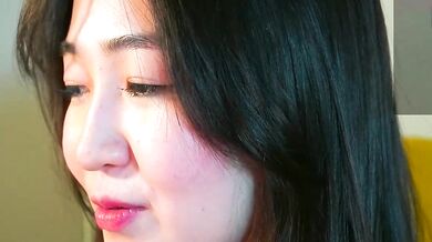 Watch sensual cam girl seulbi get her shivers up as she rubs her pussy in aching chemistries