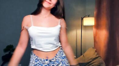 Maycrute's hot cam girl Graceful allure Flawless is alluring for Euphoric influencer