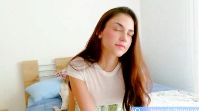 Angelic charmer & Lovely amateur Curvy beauties share their records in a steamy broadcast