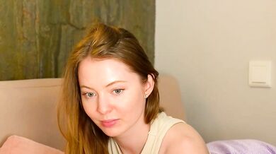 Watch Camwhores Quivering Passion with Mona_Elisa's naked curves