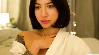 Leoramallis gets seduced by her recorded desires - Porn Live Chat