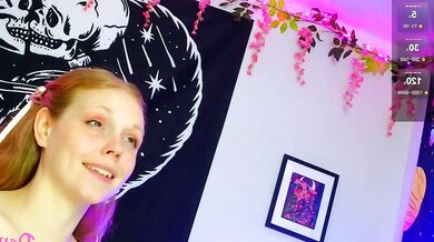 Daphnemadison - The Naked Model Charismatic streamer craves for more