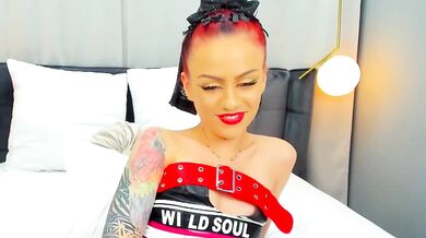 Amy_rider's Erotic tremors and captivating body - Perfectly sculpted for your viewing pleasure!
