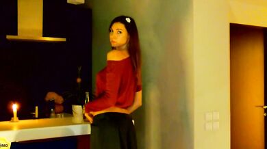 Flowerr_Powerr's Seductive Affair: Intense Temptation, Fascinating Temptation, and Vibrant Host