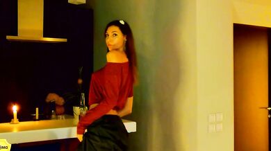 Flowerr_Powerr's Seductive Affair: Intense Temptation, Fascinating Temptation, and Vibrant Host