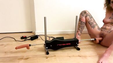 Watch Vabunny's erotic dance and dirty-talk in HD