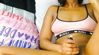 Nasty_Nicole19x teaches how to jerk off with big clit and double penetration in roleplay