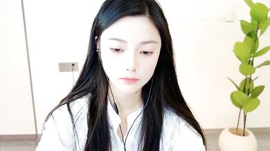 Watch HaagenDazs_ - a young curvy Asian girl with big tits and a romantic attitude