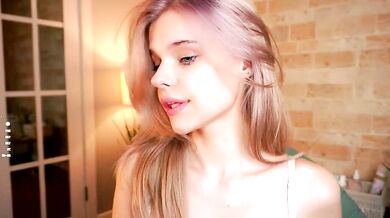 RexanneHatt's petite frame teases and pleases in a hot upskirt-teens-69-interactive-toys