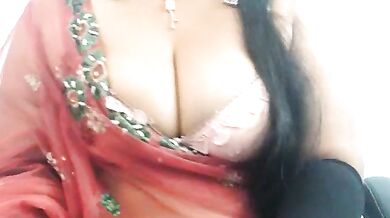 Watch dirty-talk, fingering, and cam2cam as young Indian girl, sapna-ji, strips and talks dirty in position 69