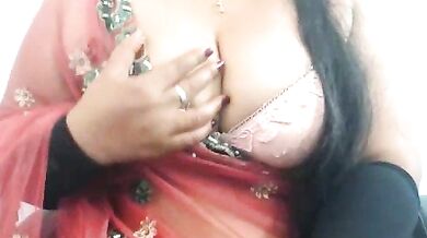 Watch dirty-talk, fingering, and cam2cam as young Indian girl, sapna-ji, strips and talks dirty in position 69