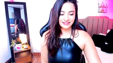 Mia_dahdal's erotic dance & big tits doggy-style in recordable Colombian cam2cam video