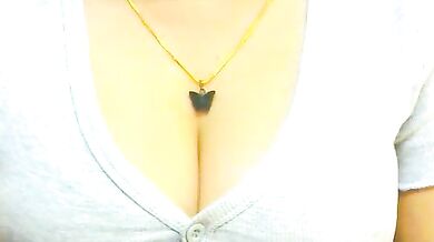 Ishmita99's private oil-show: curvy girl gets spanked in doggy-style, then fingered in public