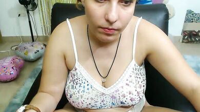Aged up curvy latina gets her ass fisted and squirts with a vibrator