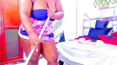 SweeT_Ebonyyx's steamy roleplay with a big-titted ebony cam girl