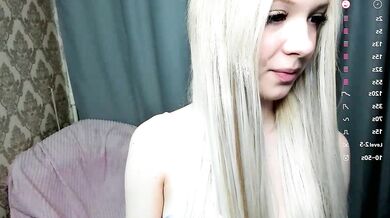 LanaSibley's petite frame gets dirty talking & dirty with her Russian mistresses
