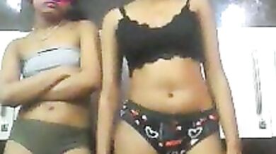Alisha-1498 and her oil-fueled lesbian play will make you drool with pleasure
