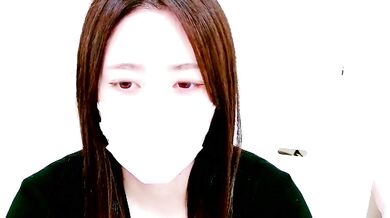 Yuu_xyz: Sexy Asian MILF in Lovense Interactive Toy Show with Intense Toys