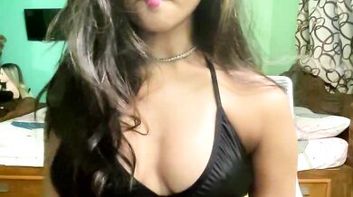 Sensual Indian teen, senorita78, records herself in public with her favorite toys