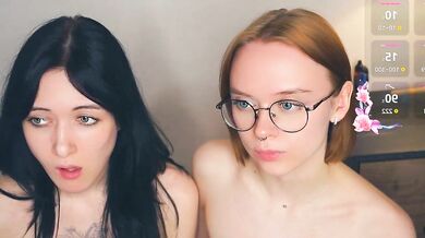 Lein Alice's petite body gets naked & teases her ass with a big creampie