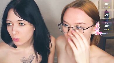 Lein Alice's petite body gets naked & teases her ass with a big creampie