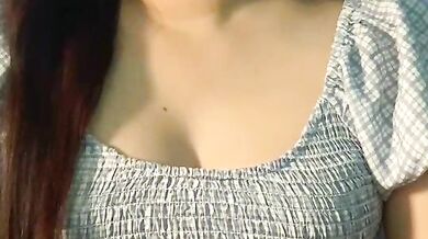 Sweet__queen2 strips down and teases in sexy heels for a steamy, private stripchat with a kinky twist