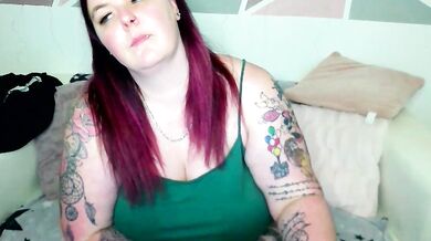 JoyceKyra91: Interactive Cam Video: Curvy Young Babe Masturbates with Big Tits and Dildo to Orgasmic Bliss