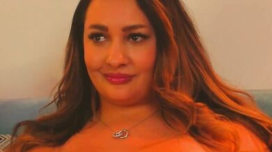 Sexy Arab slut Yaara Collins gets down and dirty with her toys in a wild deepthroat session