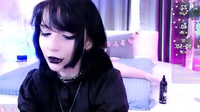 Draculaura_ - Black-haired cam girl gets her tight ass drilled while playing with Lovense & Teens