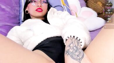 Watch Any_Roussee's tight shaved pussy get fingered and toyed in a public roleplay with a young and cheap price tag.