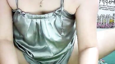 Hot MILF Tilly gets naked & fingered in office cam show with dildo and vibrator