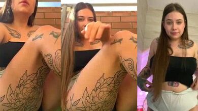 Vikki_toriya's big ass & tattoos get a dirty talking workout with her favorite toy