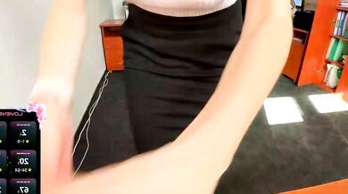 LegsONG strips, squirts & gets double-penetrated in office