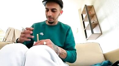 Rebeu313 gives a smoking hot handjob and records herself for your viewing pleasure