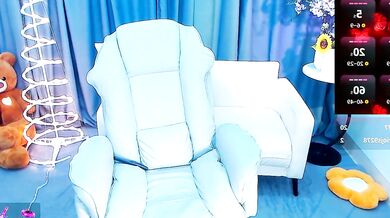 Juzi1213's naughty roleplay leads to a steamy yoga-asian squirt-fest