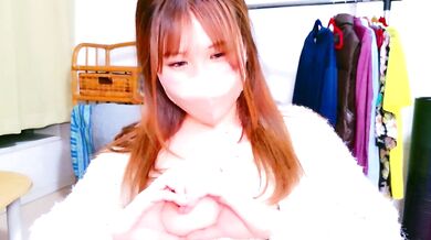Noa_chi gets wild with big-titted toys and squirts in sexy upskirt action