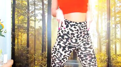 Watch ViciousSiren get her ass pounded hard and take a creampie