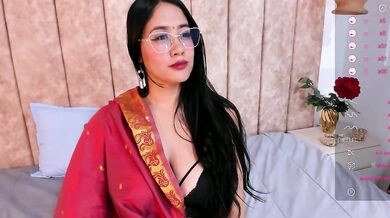 Katrina_baurii's petite body twerks and gets creampied in public with her big tits bouncing